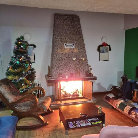 Acogedor Hostal Usaquen La Parada Del Tren Bogotá Eksteriør bilde